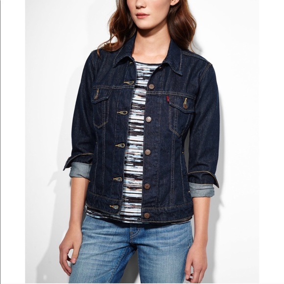 🎉HP🎉Levi’s Classic Dark Wash Jacket. - Picture 1 of 6